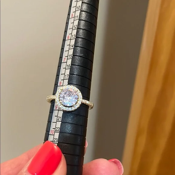 Beautiful Sparkly 14K Gold Plated Halo Ring - Picture 9 of 9